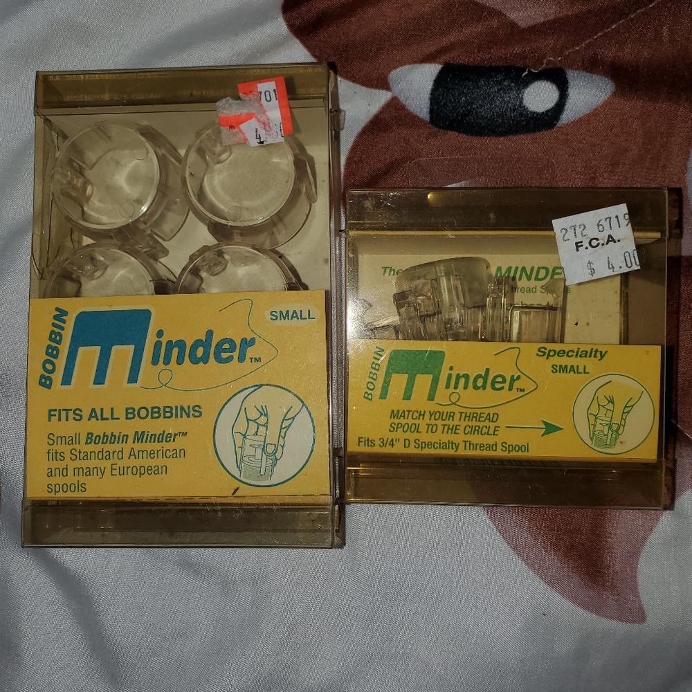 Nwt bobbin Minder (small)